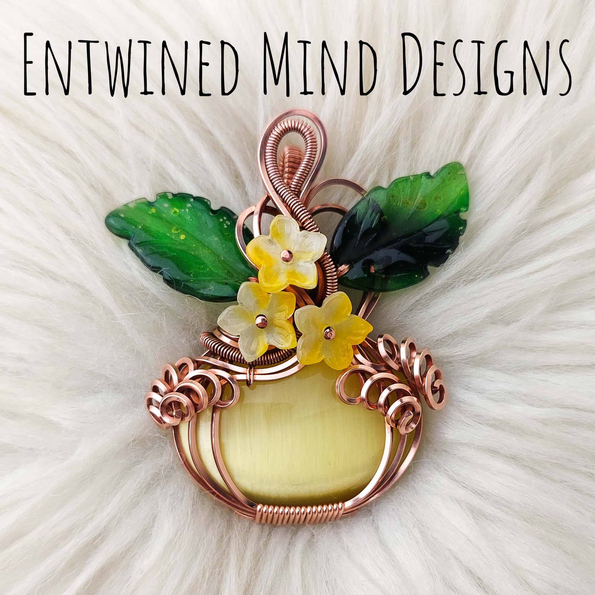 Glass Cats Eye Pumpkin Pendant In Copper