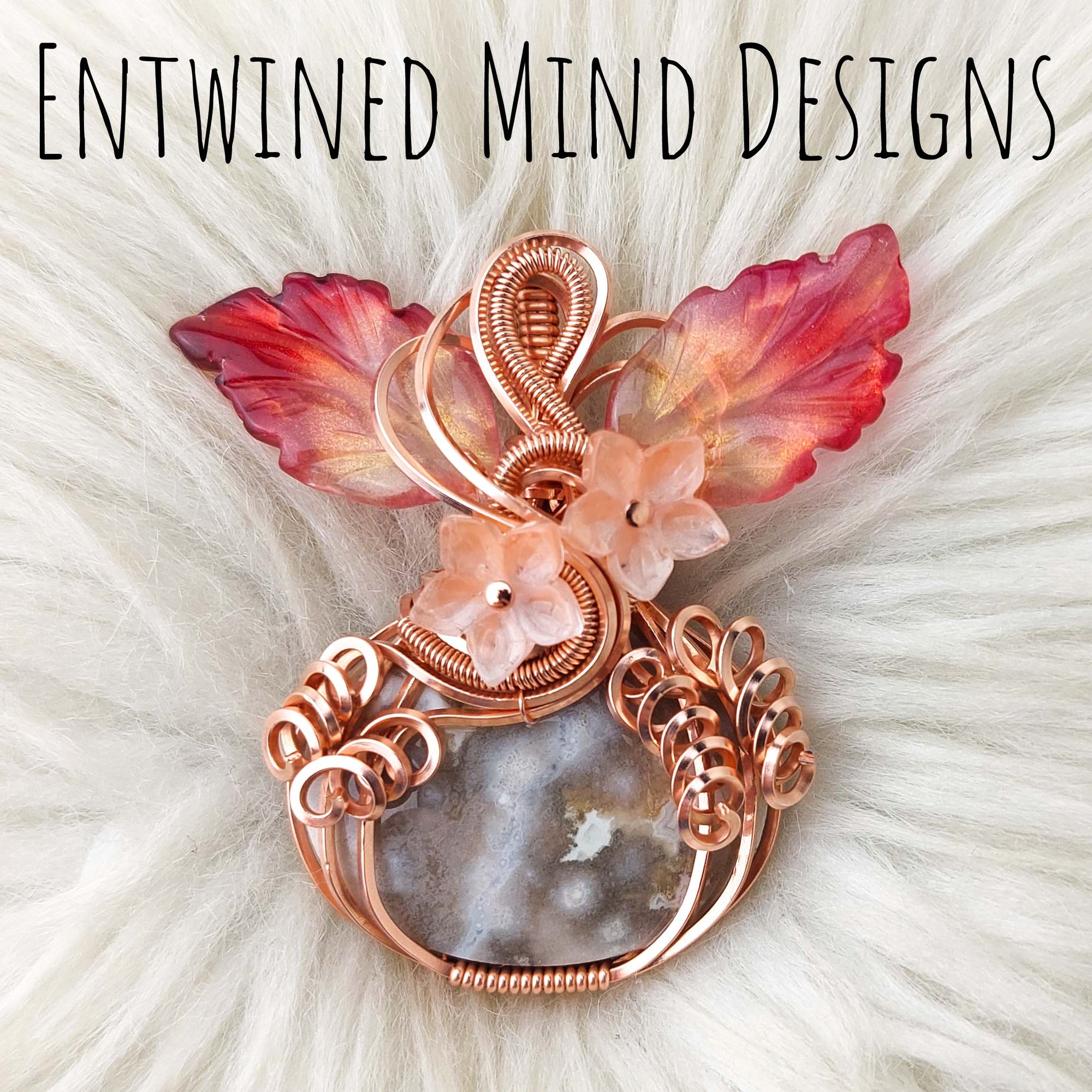 White Agate Pumpkin Pendant In Copper