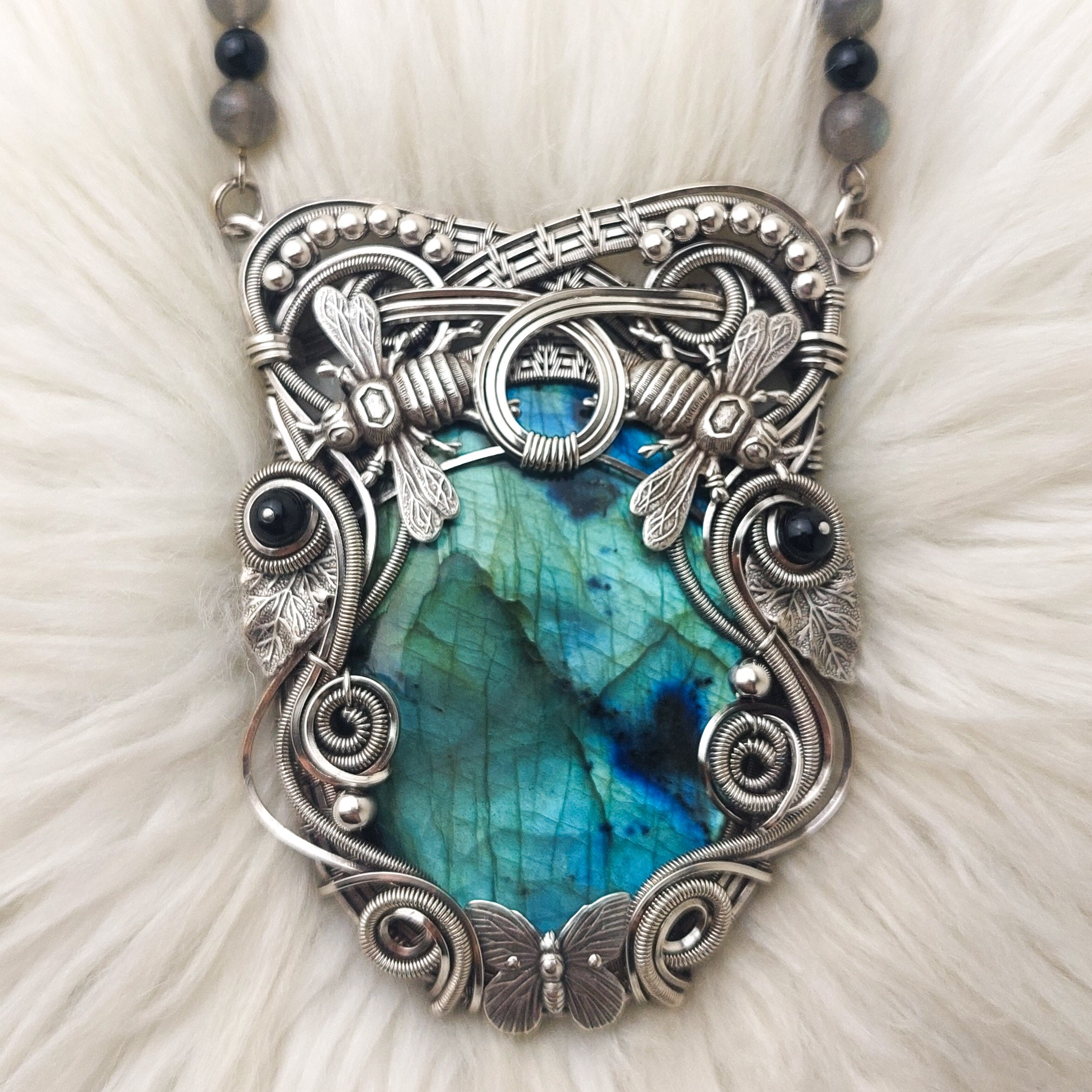 Blue deals labradorite pendant