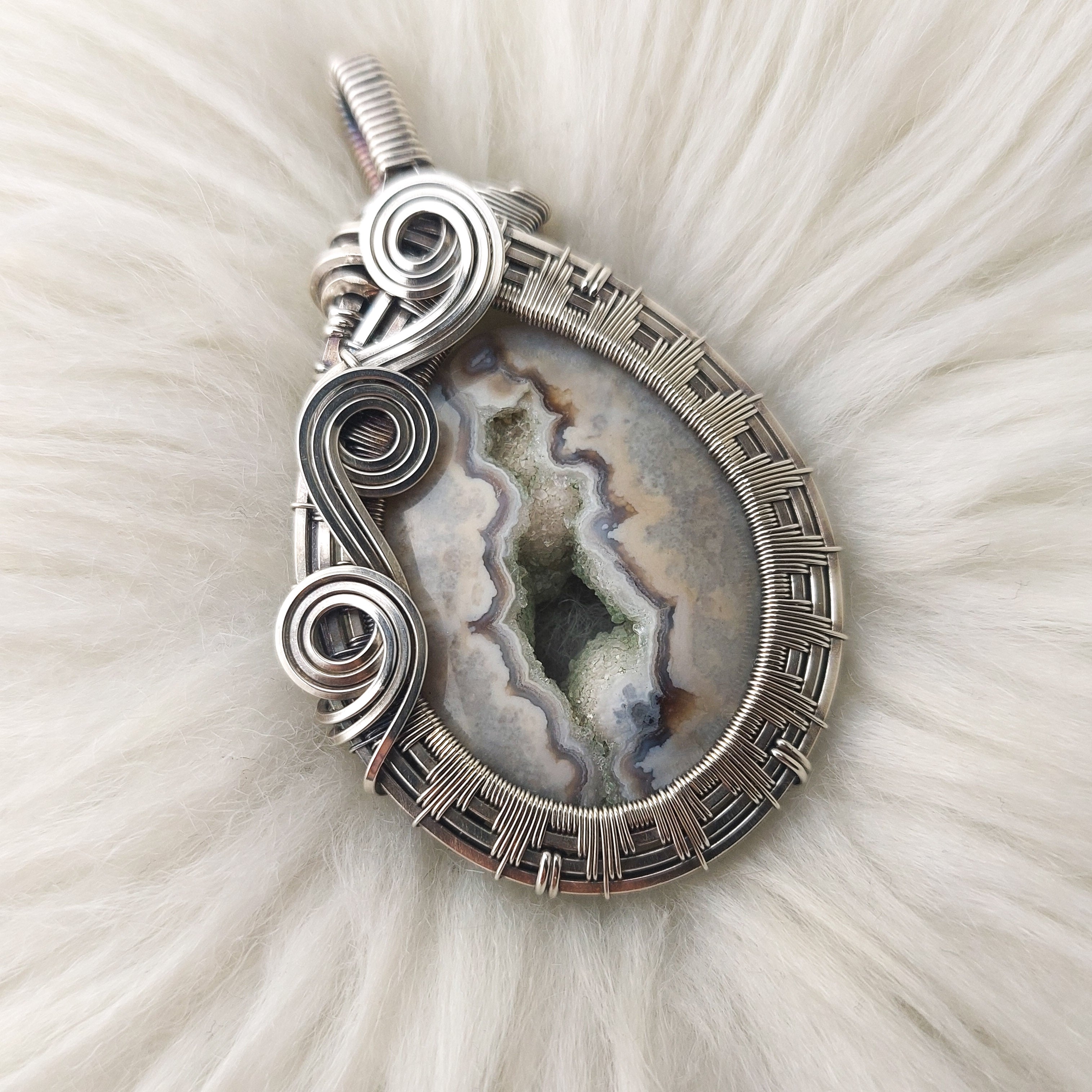 Gorgeous agate geode pendant, hotsell Wire wrapped pendant, Gray stone necklace, Geode necklace, Statement Necklace