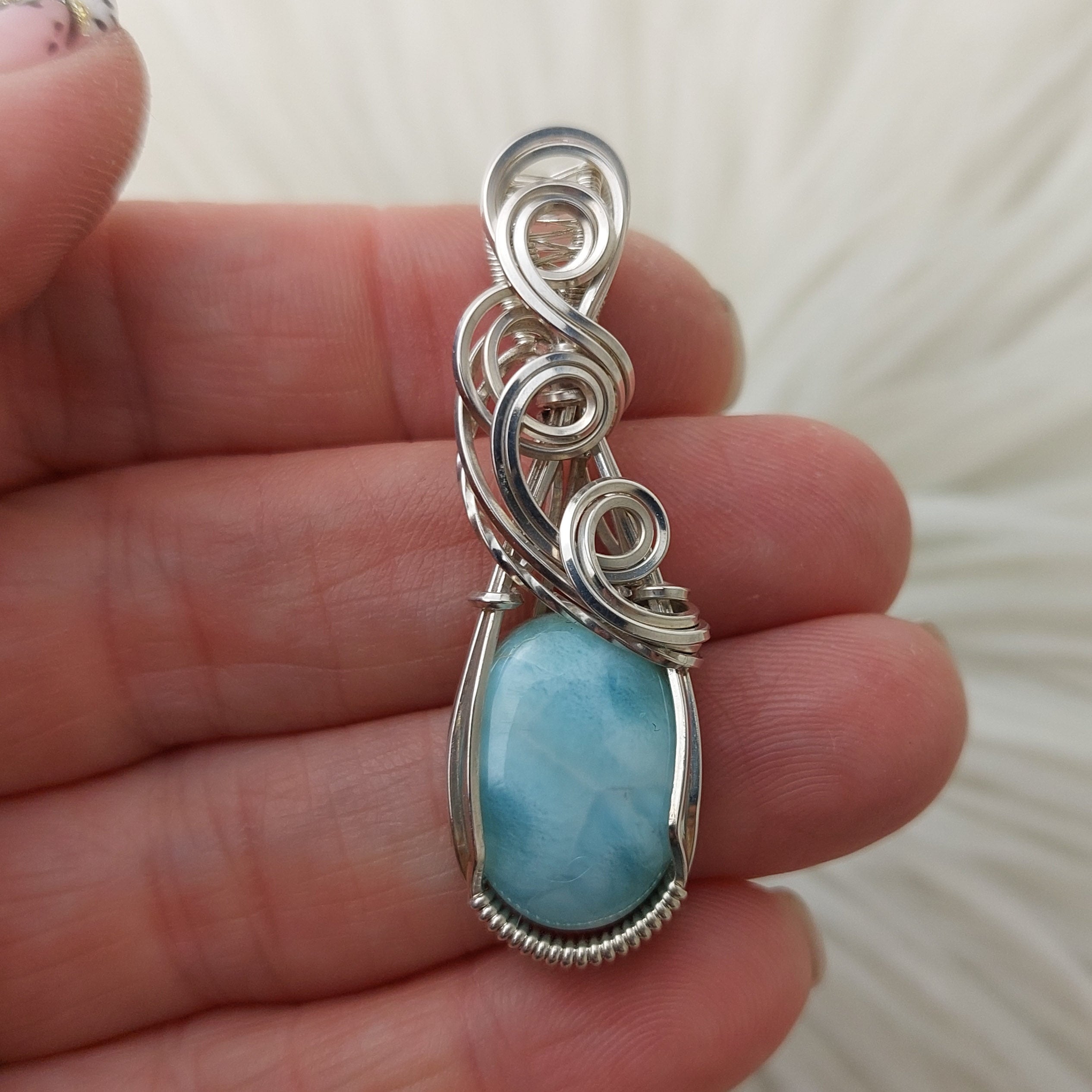 GORGEOUS shops LARIMAR AND STERLING SILVER PENDANT