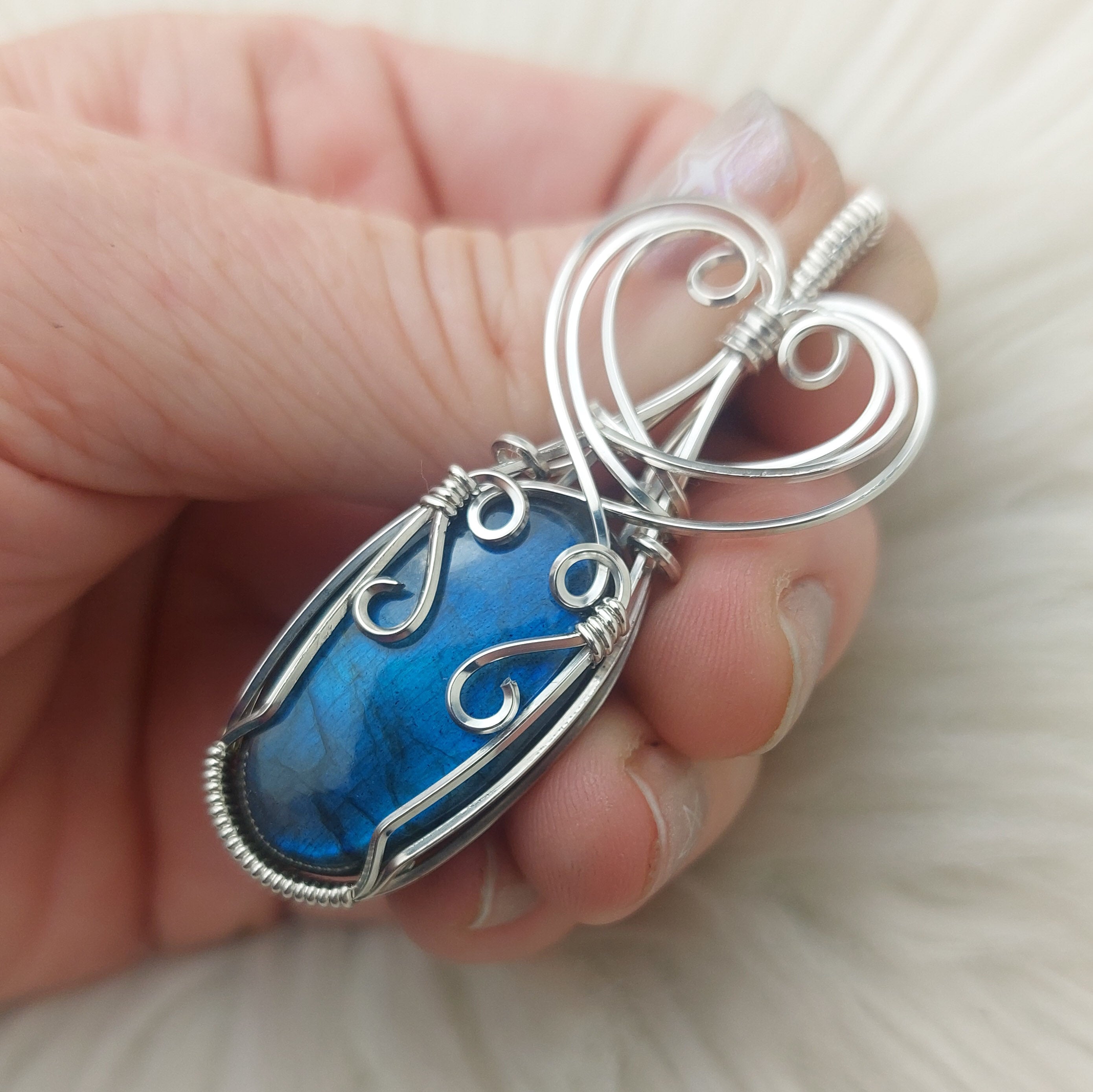 ネックレス・ペンダント MINI ETERNAL BLUE LABRADORITE SILVER NECKLACE MINI ETERNAL BLUE LABRADORITE SILVER NECKLACE